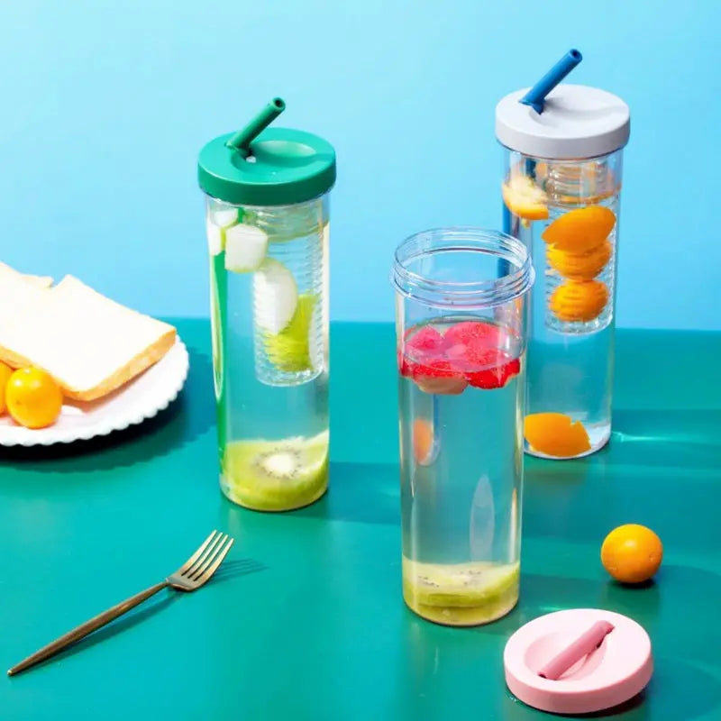 In Style Portable Plastic Juice Cup with Straw